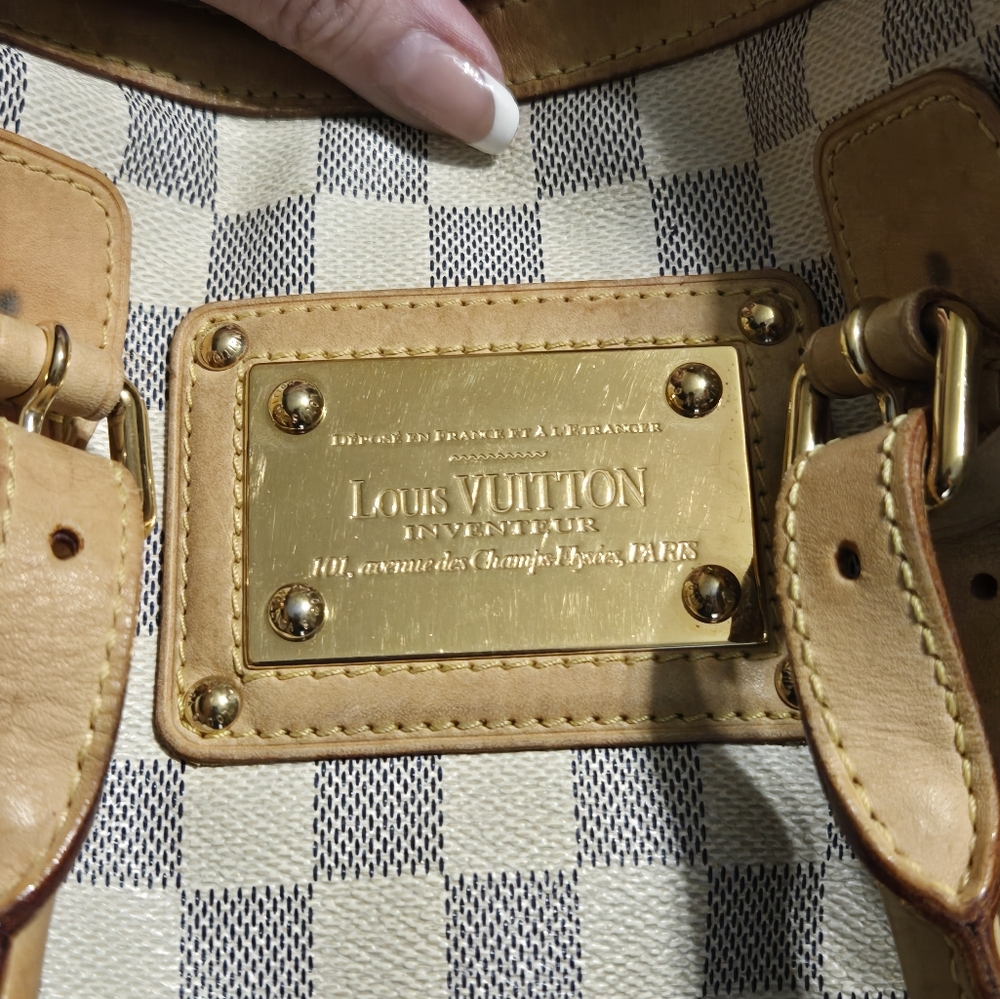 Handbag - Picture 12 of 16